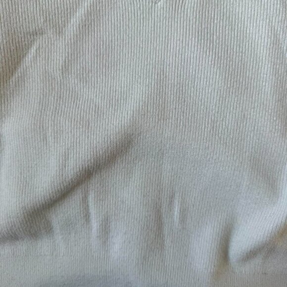 Abercrombie Fitch Cream V Neck Sweater - Picture 5 of 5